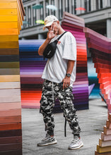 Load image into Gallery viewer, Cargo Pants - Snow Camo
